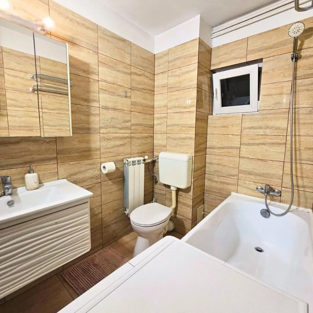 Boho Jungle Apartment By Hilton IV Bucharest 0*,
